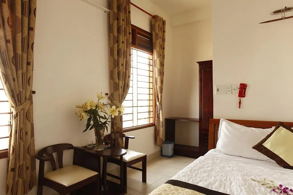 Camry Hotel Da Nang